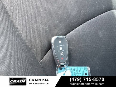 Used 2018 Chevrolet Malibu LT FWD image 22