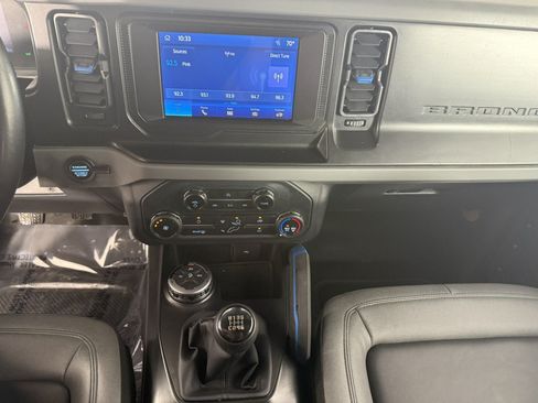 Used 2022 Ford Bronco Black Diamond AWD/4WD image 18