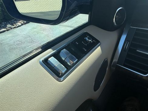 Used 2019 Land Rover Range Rover Sport HSE AWD/4WD image 22