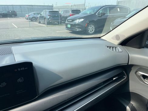 Used 2025 Kia K4 FWD image 35