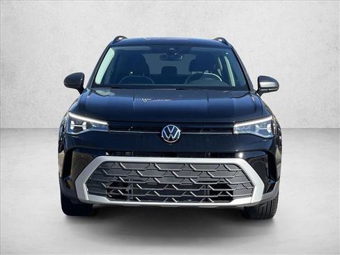 Used 2025 Volkswagen Taos S image 2