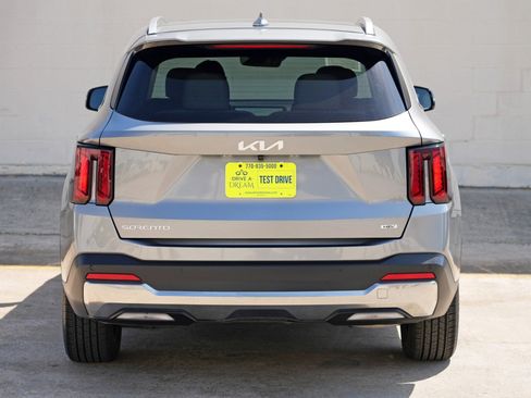 Used 2025 Kia Sorento EX w/ EX Panoramic Sunroof Package AWD/4WD image 52