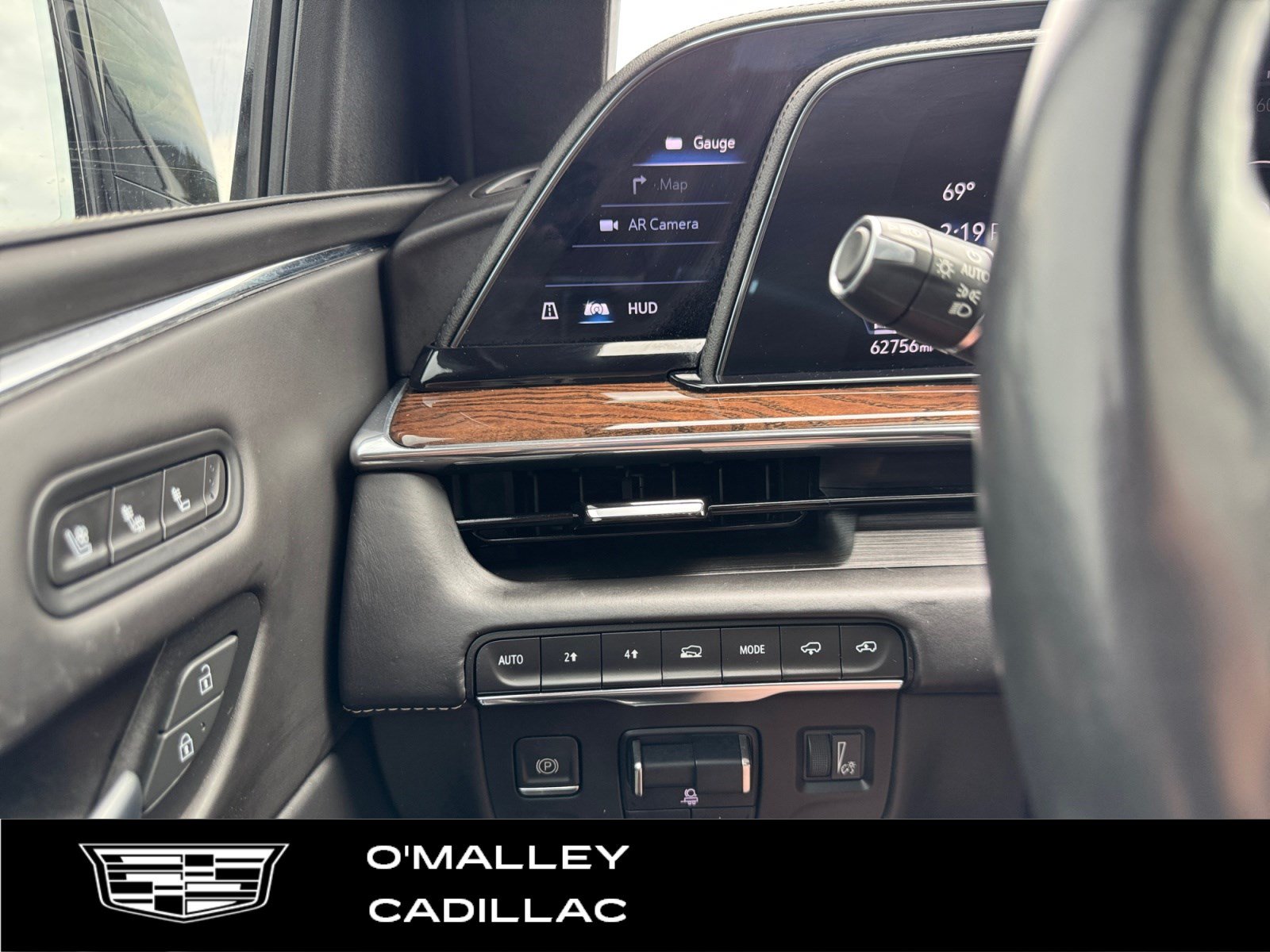 Used 2022 Cadillac Escalade Sport Platinum AWD/4WD image 18