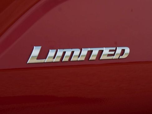 Used 2026 Toyota 4Runner Limited AWD/4WD image 19
