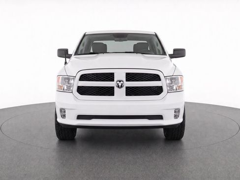 Used 2019 RAM 1500 Express w/ Express Value Package AWD/4WD image 5