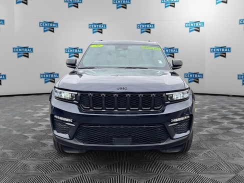 Certified 2024 Jeep Grand Cherokee Limited w/ Black Appearance Package image 9