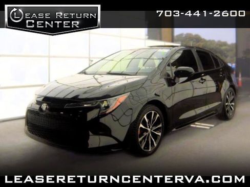 Used 2020 Toyota Corolla LE FWD image 1