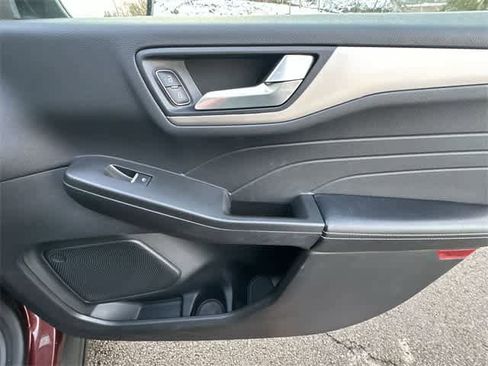 Used 2021 Ford Escape SE w/ Convenience Package image 21