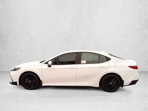 Used 2026 Toyota Camry SE w/ Convenience Package FWD image 8
