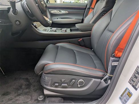 Used 2026 Genesis GV70 2.5T Sport Prestige image 10