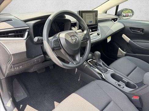 Used 2026 Toyota Corolla LE FWD image 9