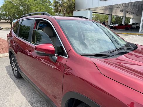 Used 2023 Subaru Forester Limited w/ Popular Package #3 AWD/4WD image 16