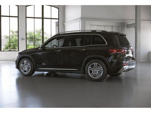 Certified 2023 Mercedes-Benz GLB 250 4MATIC image 32