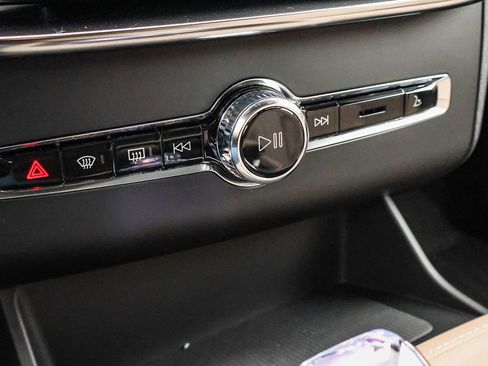 New 2026 Volvo XC90 B5 Plus w/ Protection Package image 30