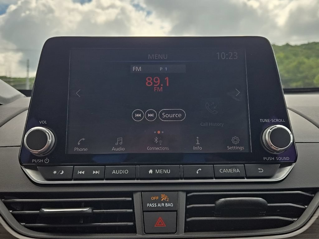 Used 2023 Nissan Altima 2.5 SV FWD image 6