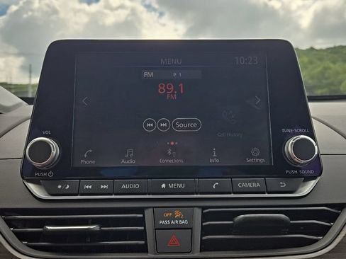 Used 2023 Nissan Altima 2.5 SV FWD image 6