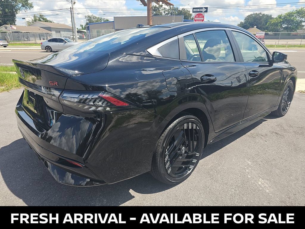 Used 2026 Nissan Sentra SR w/ Floor Mat Package FWD image 4
