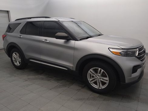 Used 2021 Ford Explorer XLT AWD/4WD image 11