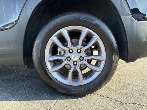 Used 2023 GMC Terrain SLT image 10