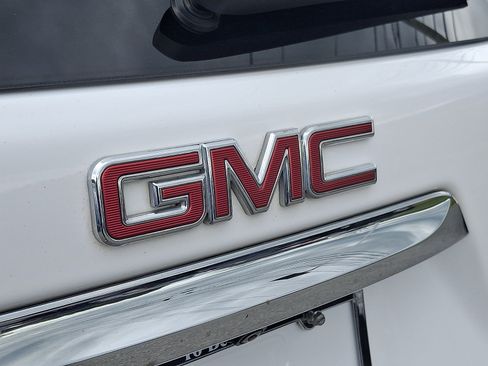 Used 2021 GMC Terrain SLT AWD/4WD image 30