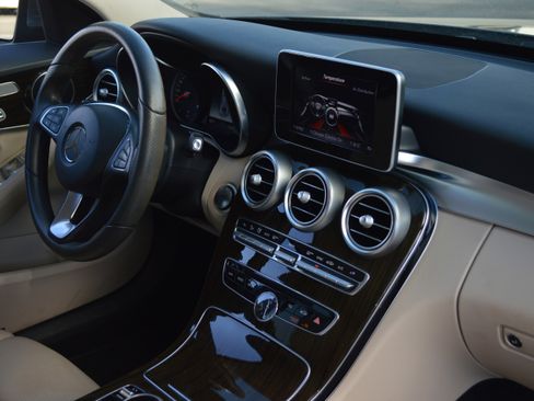 Used 2018 Mercedes-Benz C 300 C 300 image 38