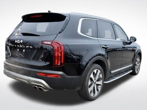 Used 2022 Kia Telluride S image 10