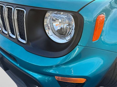 Used 2021 Jeep Renegade Latitude image 21