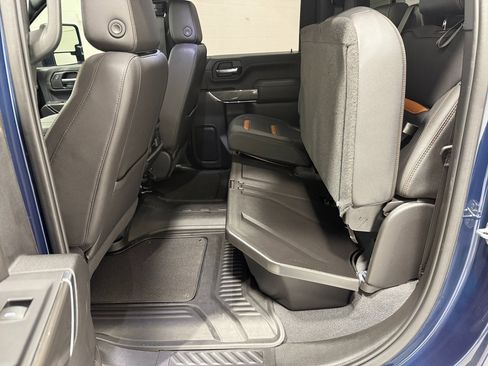 Used 2023 GMC Sierra 2500 AT4 image 42