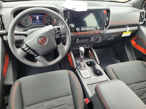 New 2026 Nissan Frontier PRO-4X w/ Pro-4x Convenience Package image 5