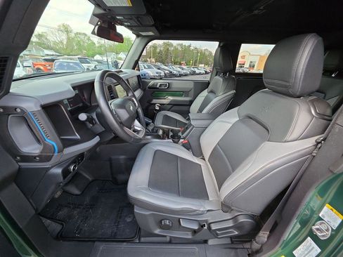 Used 2023 Ford Bronco Black Diamond image 3