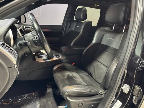 Used 2014 Jeep Grand Cherokee SRT AWD/4WD image 32
