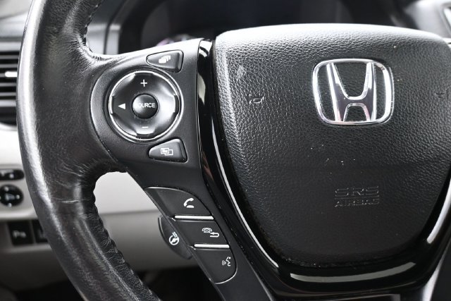 Used 2018 Honda Pilot Elite image 30
