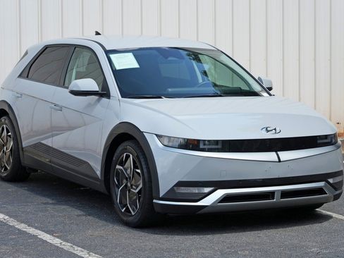 Used 2024 Hyundai Ioniq 5 SEL RWD image 49