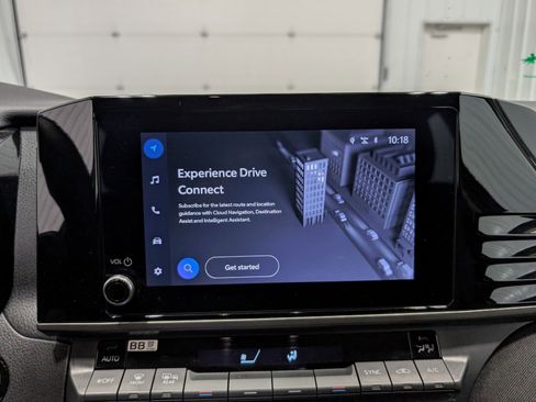 Used 2025 Toyota Camry LE image 20