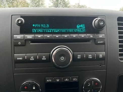 Used 2014 Chevrolet Silverado 3500 LT w/ Interior Plus Package image 10