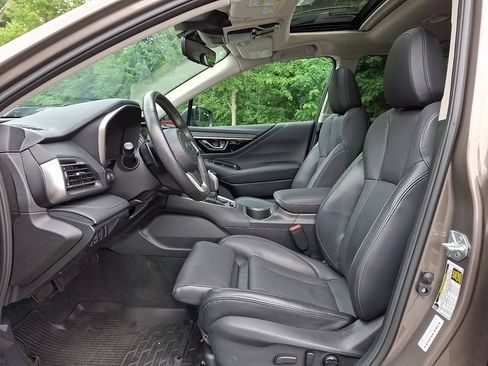 Used 2023 Subaru Outback Limited AWD/4WD image 14