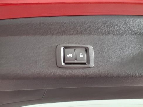 Used 2024 Mitsubishi Outlander SE image 15