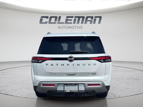 Used 2025 Nissan Pathfinder Platinum AWD/4WD image 9