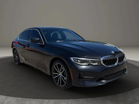 Used 2020 BMW 330i Sedan w/ Convenience Package RWD image 4