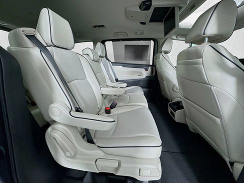 Used 2026 Honda Odyssey Touring image 40