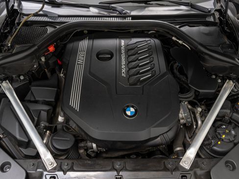 Used 2020 BMW Z4 M40i w/ Executive Package RWD image 12