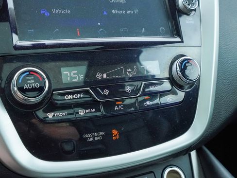 Used 2018 Nissan Murano SL w/ Moonroof Package AWD/4WD image 21