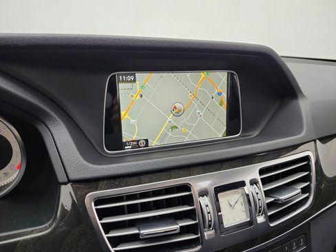 Used 2016 Mercedes-Benz E 350 Sedan image 13