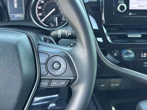 Used 2024 Toyota Camry SE image 17