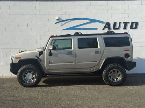 Used 2004 HUMMER H2 w/ Preferred Equipment Group AWD/4WD image 3