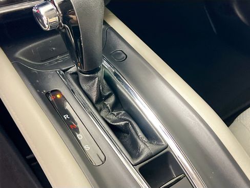 Used 2020 Honda HR-V EX image 25