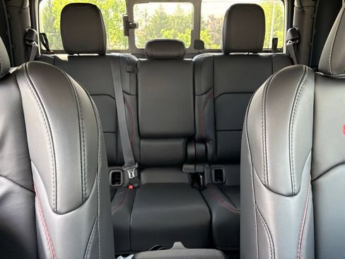 New 2026 Jeep Gladiator Rubicon AWD/4WD image 16