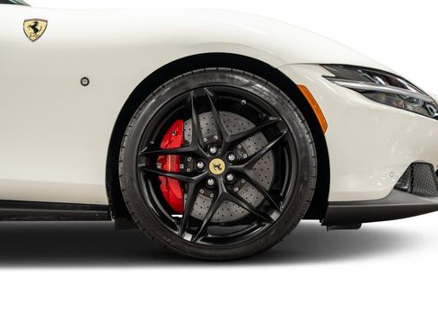 Used 2022 Ferrari Roma image 32