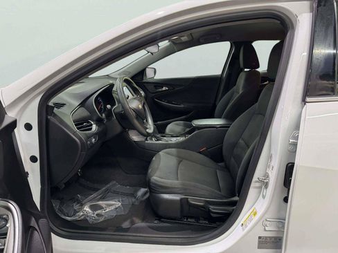 Used 2017 Chevrolet Malibu LS FWD image 23