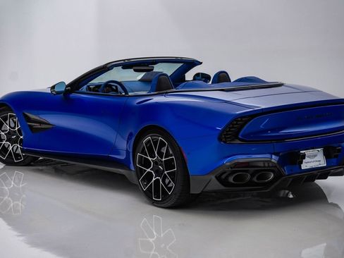 Used 2026 Aston Martin Vanquish Convertible RWD image 12